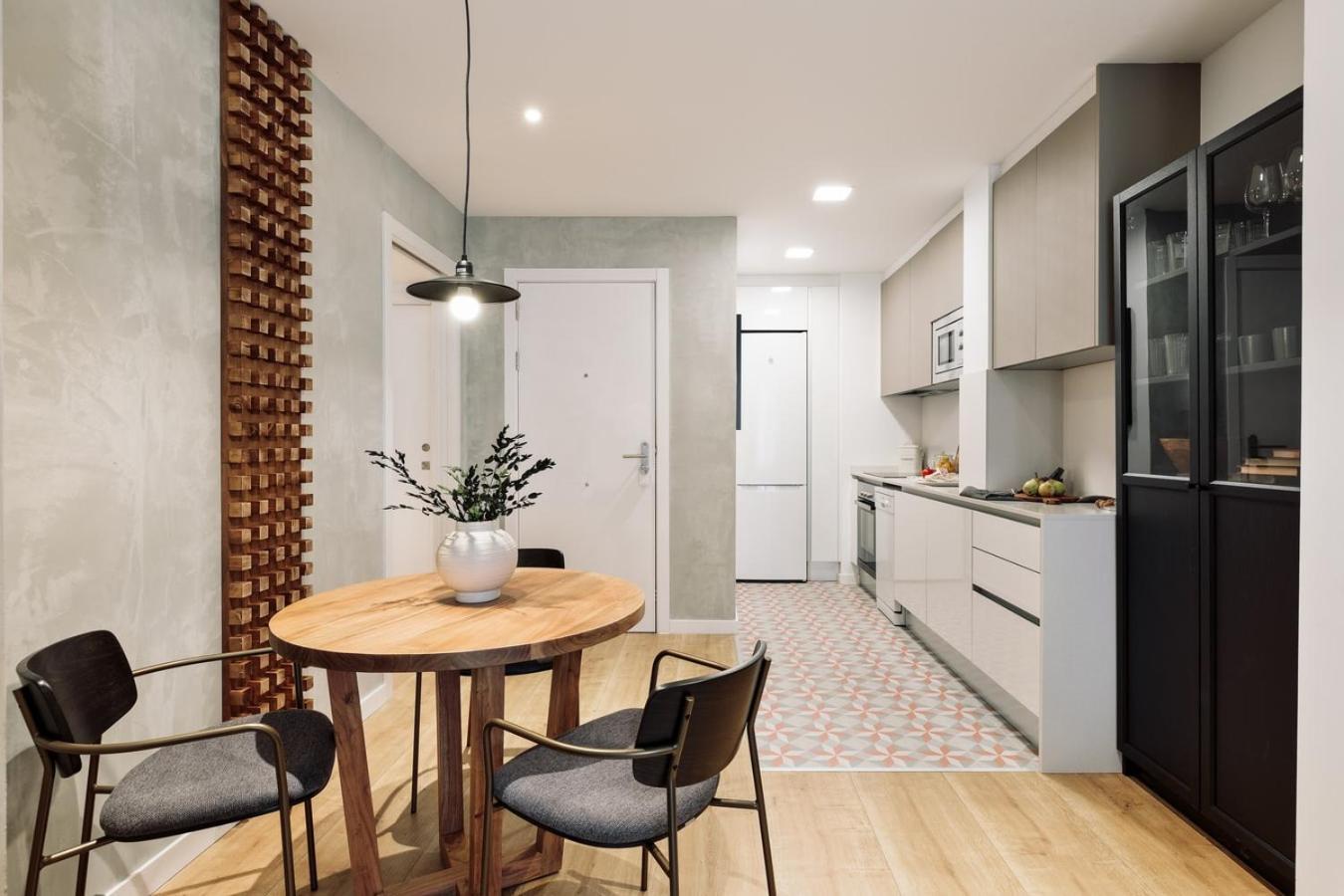 Appartement Ebre - 1 Bedroom And Balcony In Eixampre Esquerre *